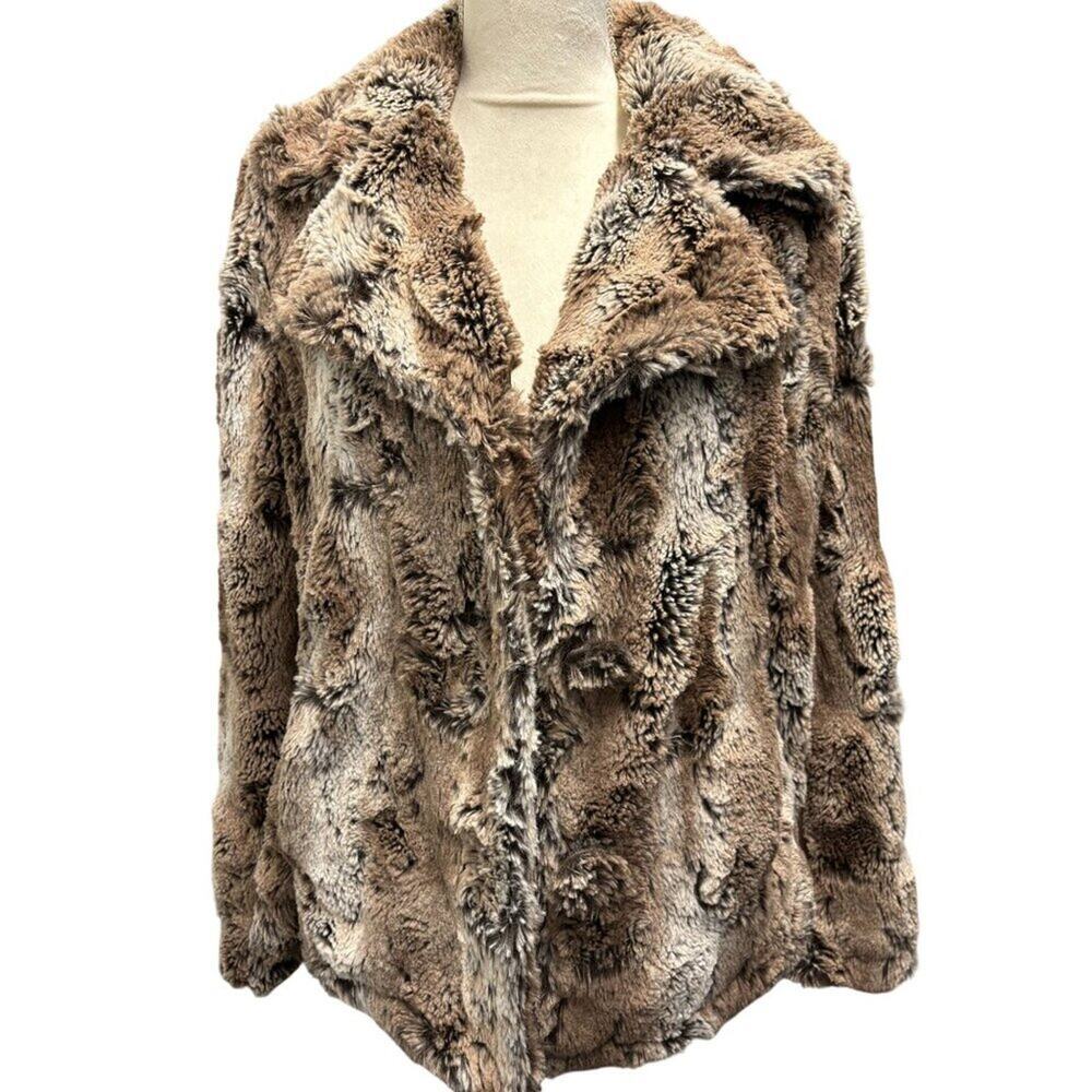 True Grit Dylan Faux Fur Button Front Jacket Size M